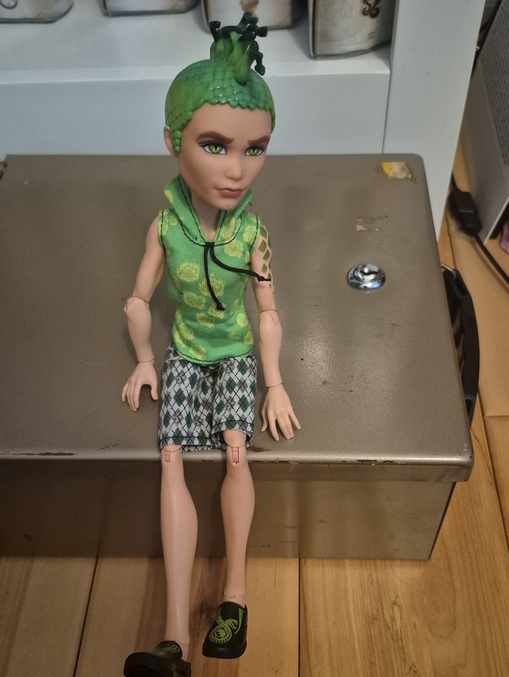 monster high Green & Black Reptile-Textured Doll with Plaid Shorts